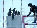新疆喀什：武警特戰隊員開展極限訓練