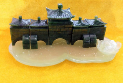 剪纸刺绣宫扇、微缩版玉石乐器&hellip;&hellip; &ldquo;高冷&rdquo;非遗变身&ldquo;亲民&rdquo;日用品