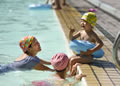 烏魯木齊持續高溫天氣 市民泳池避暑享清涼