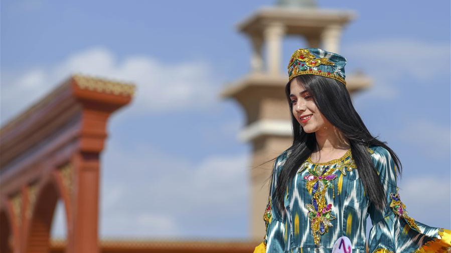 当&ldquo;国际小姐&rdquo;邂逅&ldquo;香妃&rdquo;