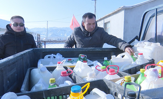 新疆青河县：移动式鲜奶收购站 打通牧民销售“最后一公里”