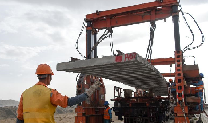 格库铁路新疆段建设有序推进