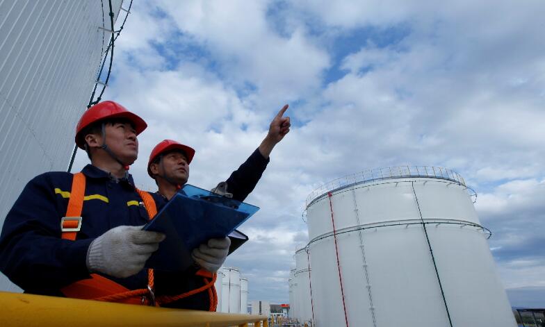 为各族人民加好油服好务 中石油新疆销售有限公司