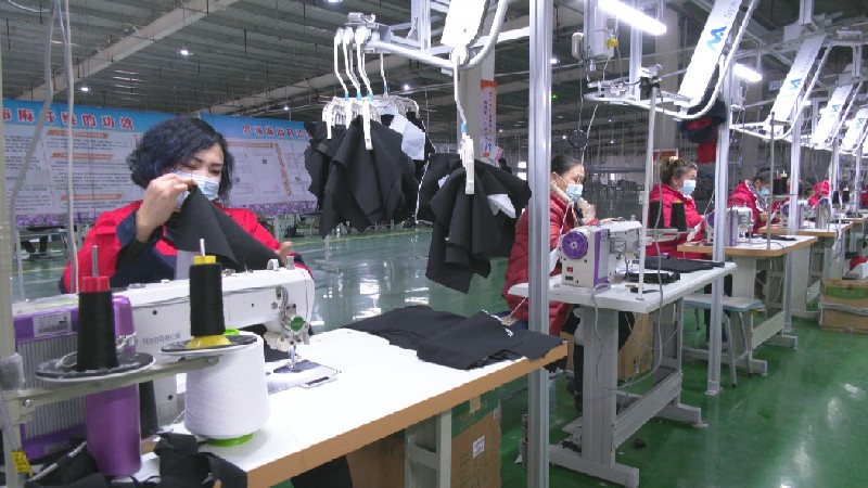尉犁：优化营商环境 发展纺织服装产业 带动群众稳定就业5