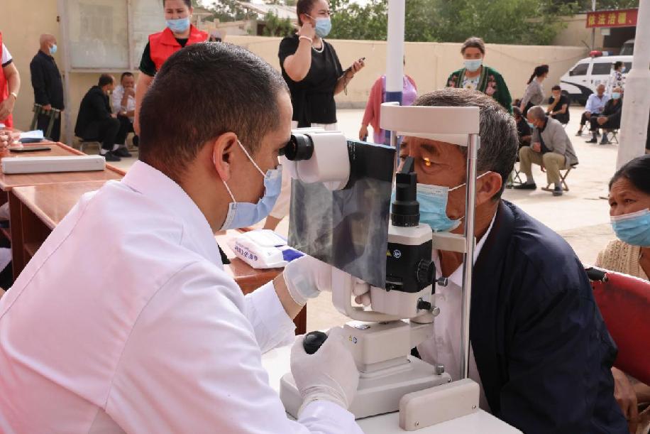 F:\努尔比亚\2022年任务\6月6日 爱眼日\照片\新建文件夹\11.jpg11