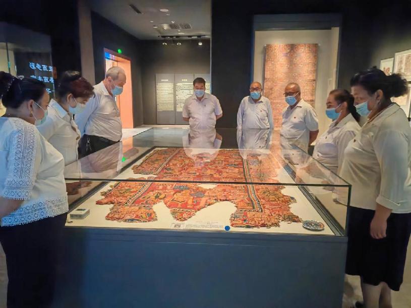 f5e96c7e8ea7e84cec12764cbbece01