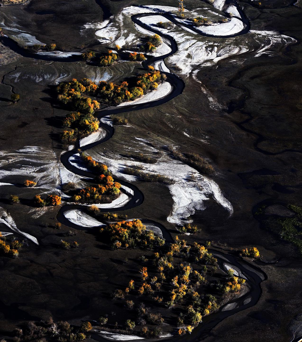 额尔齐斯河2(富蕴县委宣传部供图)