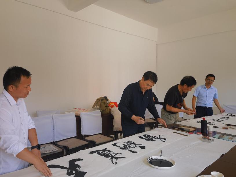 ce098ac34f8f7b039ed8165e5e5decc