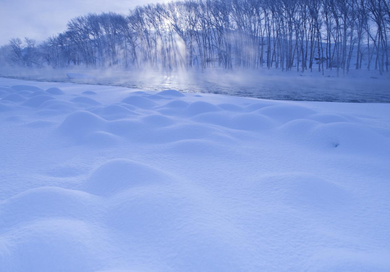 额尔齐斯河冬韵(巴哈提汗.阿赛提摄影)