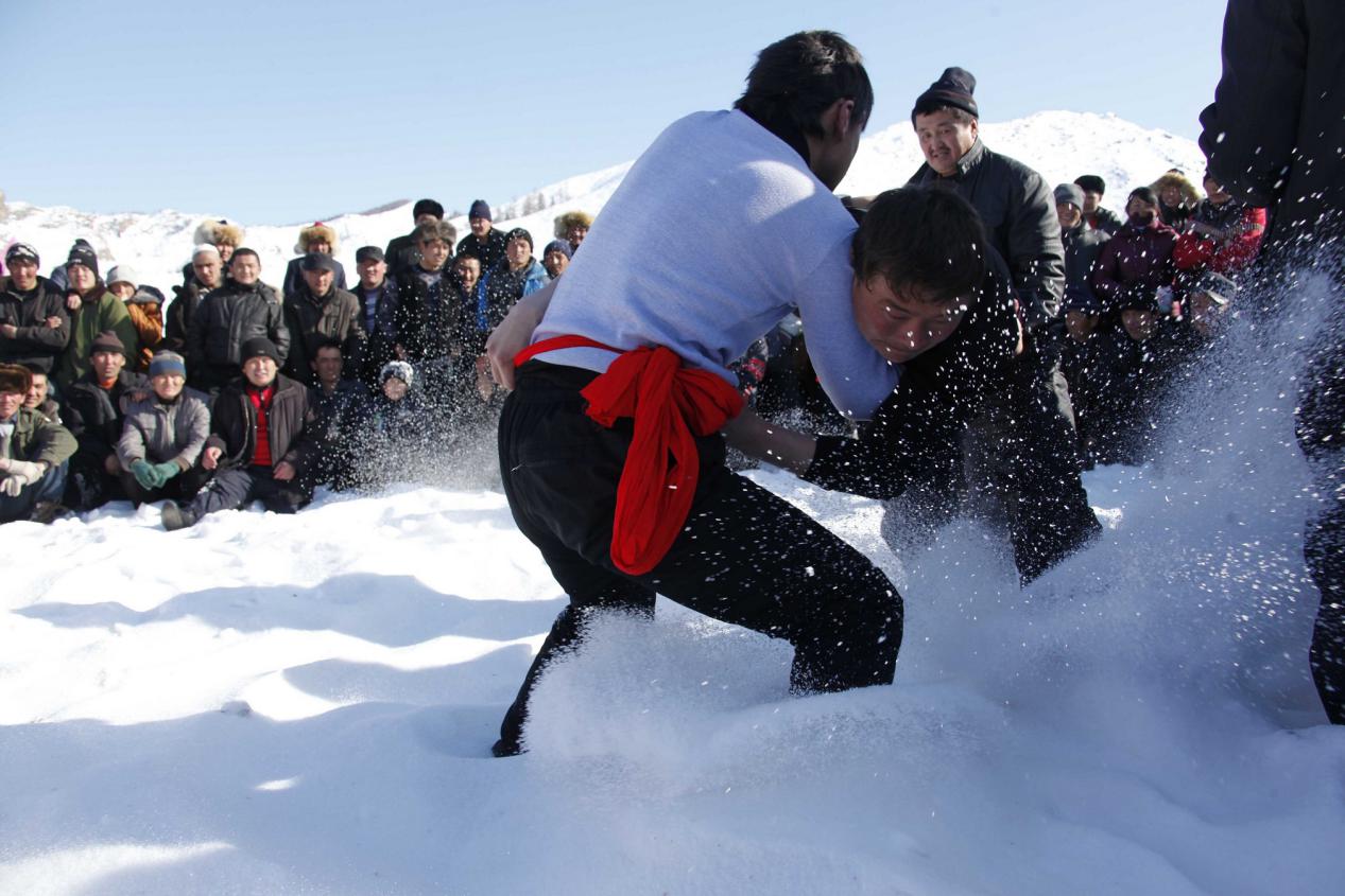 传统赛事摔跤(富蕴县委宣传部供图)