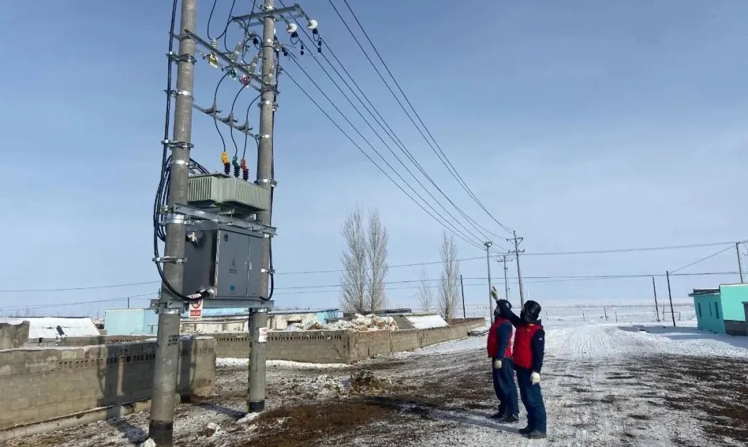 富蕴：积极应对寒潮天气 保障牧区供电可靠