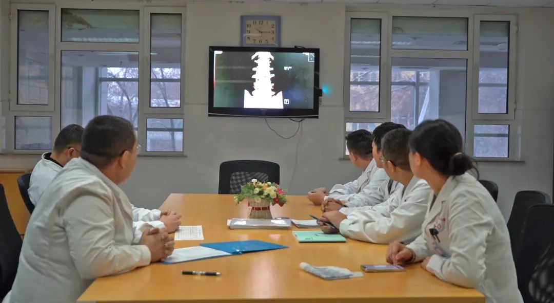 富蕴县人民医院：&ldquo;医&rdquo;路相伴 护航冰雪运动