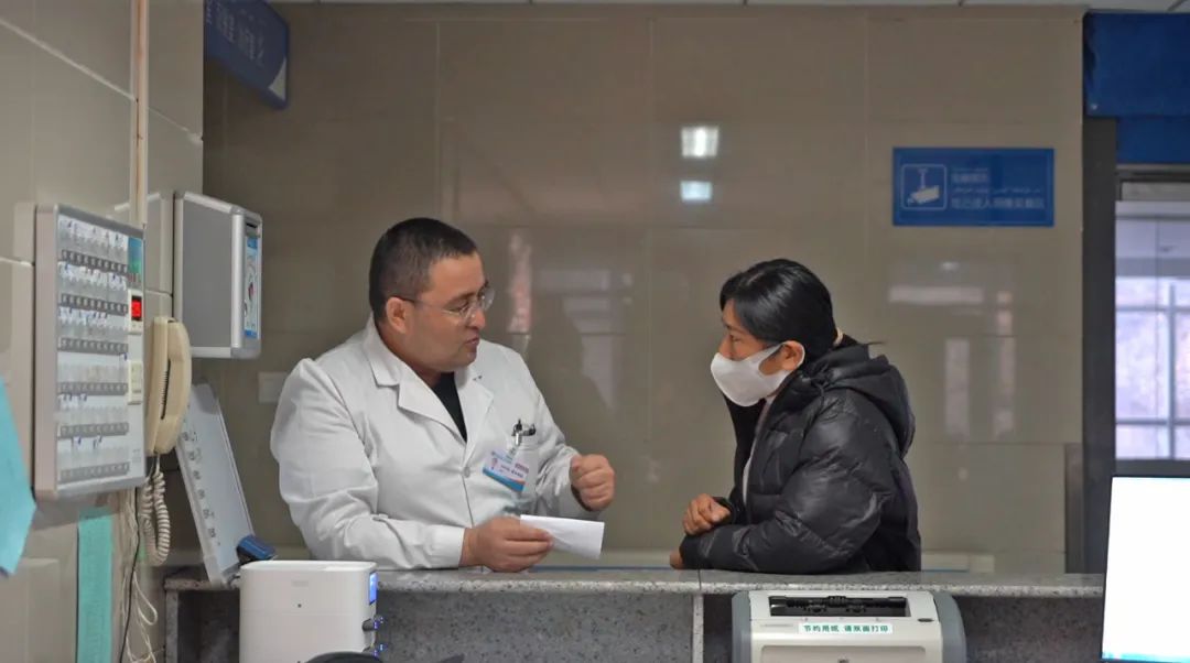 富蕴县人民医院：&ldquo;医&rdquo;路相伴 护航冰雪运动2