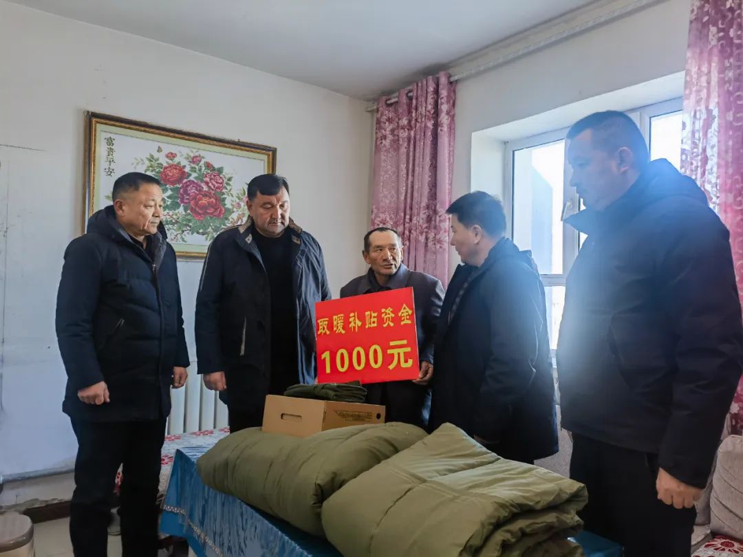 寒冬慰问送温暖 入户走访暖人心1