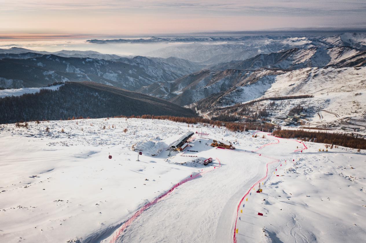 可可托海国际滑雪度假区2(富蕴县委宣传部供图)