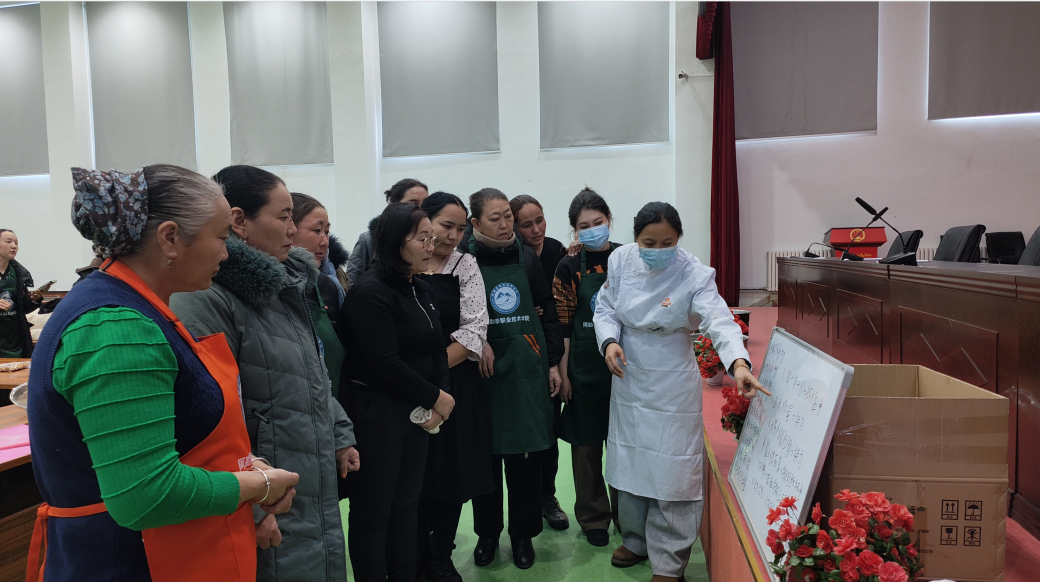 富蕴：&ldquo;冬&rdquo;闲变&ldquo;冬&rdquo;忙 好学促增收