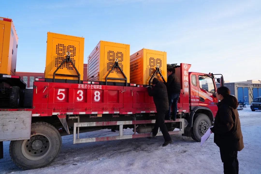 富蕴：调拨应急救灾物资 提升基层减灾救灾能力1