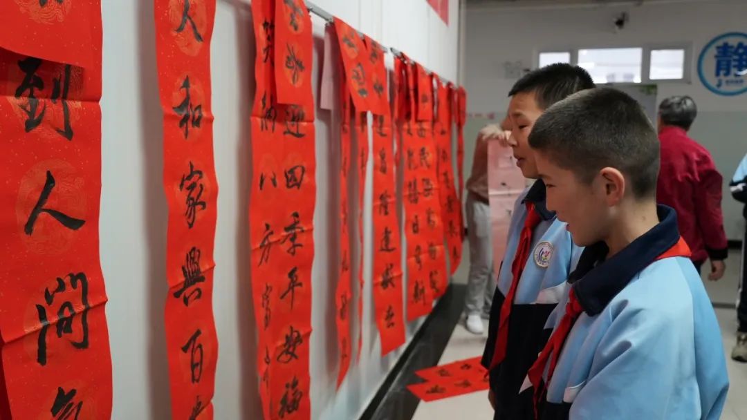 书法传承进校园 翰墨飘香书华夏3