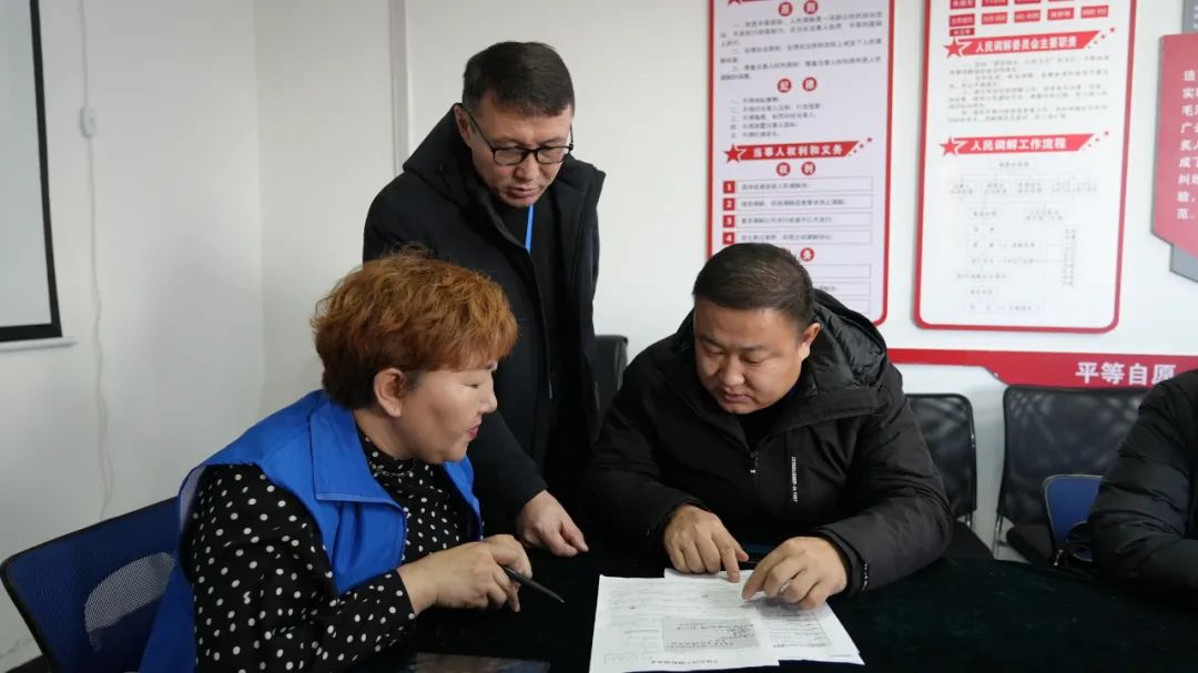 富蕴县委副书记、政府县长努尔玛娜提&middot;哈布德勒带队调研第五次全国经济普查现场登记工作2