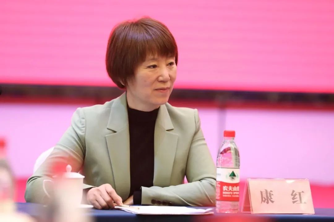 以爱心驱动 勇担经济建设重任 共创社会繁荣3