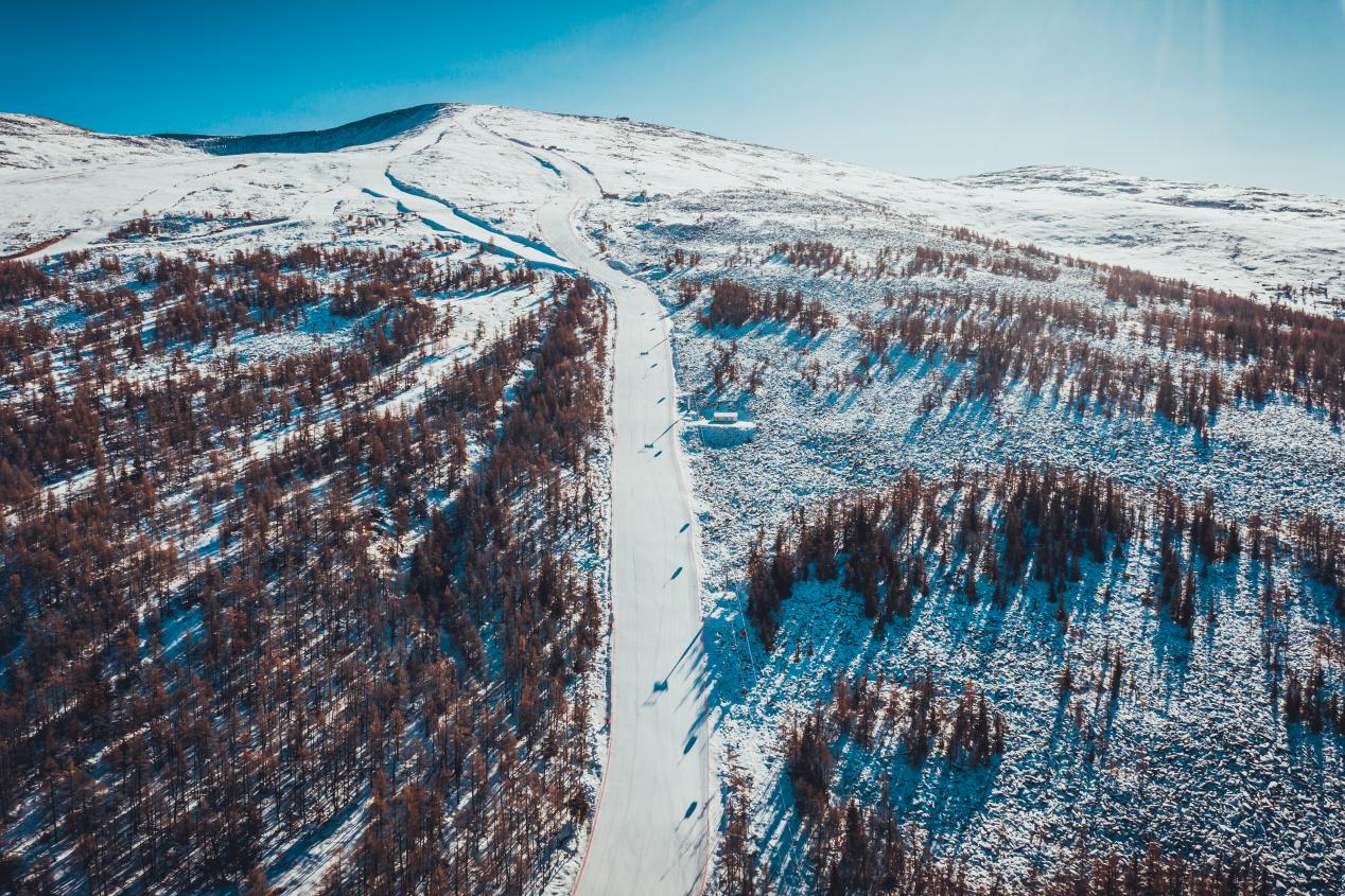 航拍可可托海国际滑雪度假区1