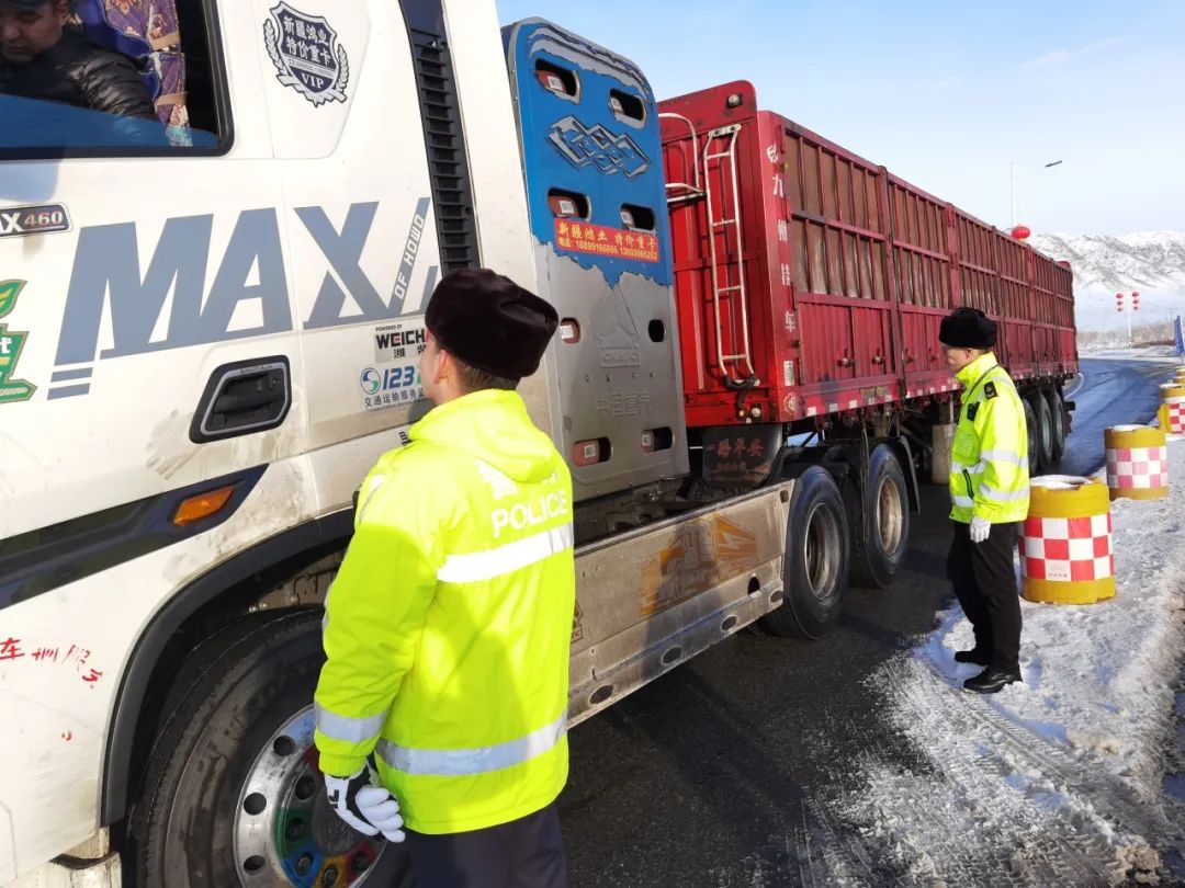 富蕴县加强交通执法检查力度，保障交通运输市场秩序2