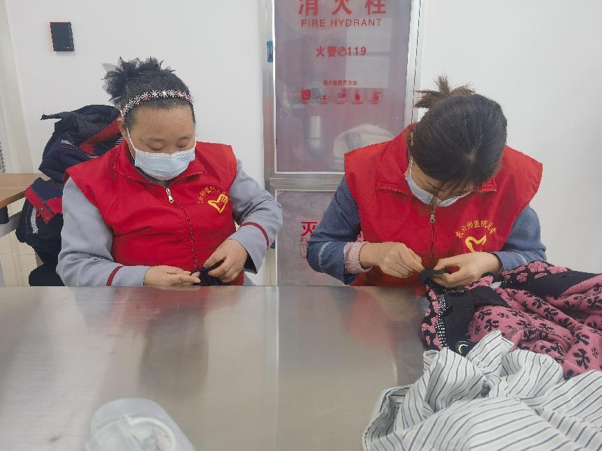 c8c8fc80557b9efbdf574122f684598