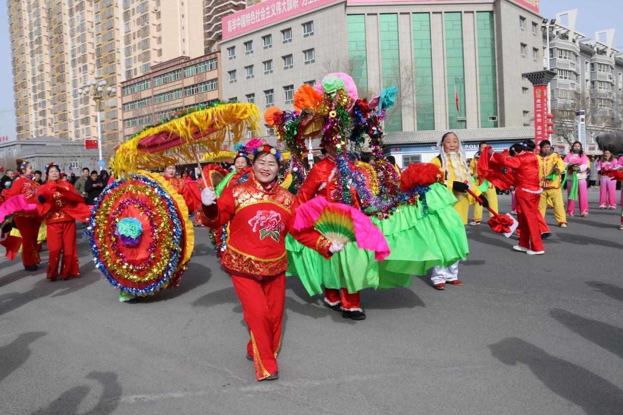 社火展演（阿依古丽&middot;库完 摄）