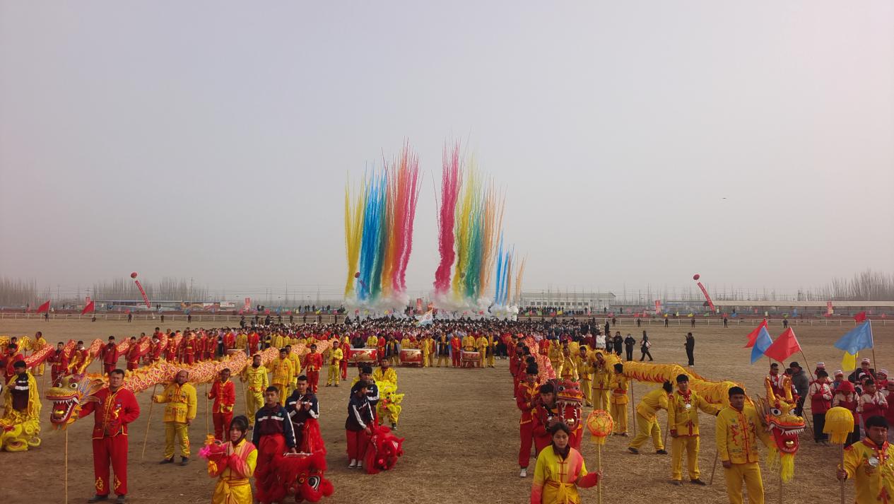 和田地区第十一届农牧民传统体育运动会盛大开幕