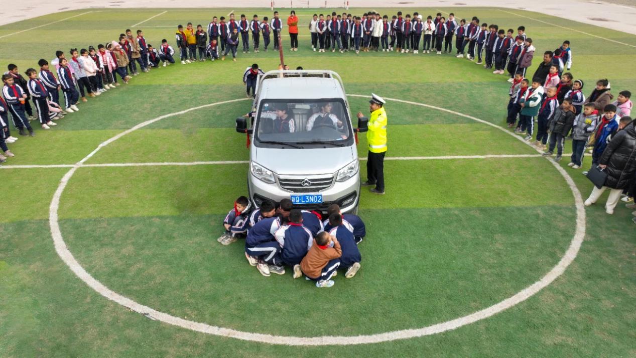 岳普湖县：&ldquo;情景演绎&rdquo;进校园 宣传教育入童心10