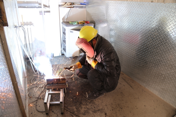 焊接.jpg