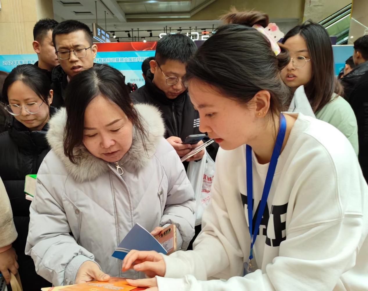 f8d0a0d1b9f422241c44c1524101157