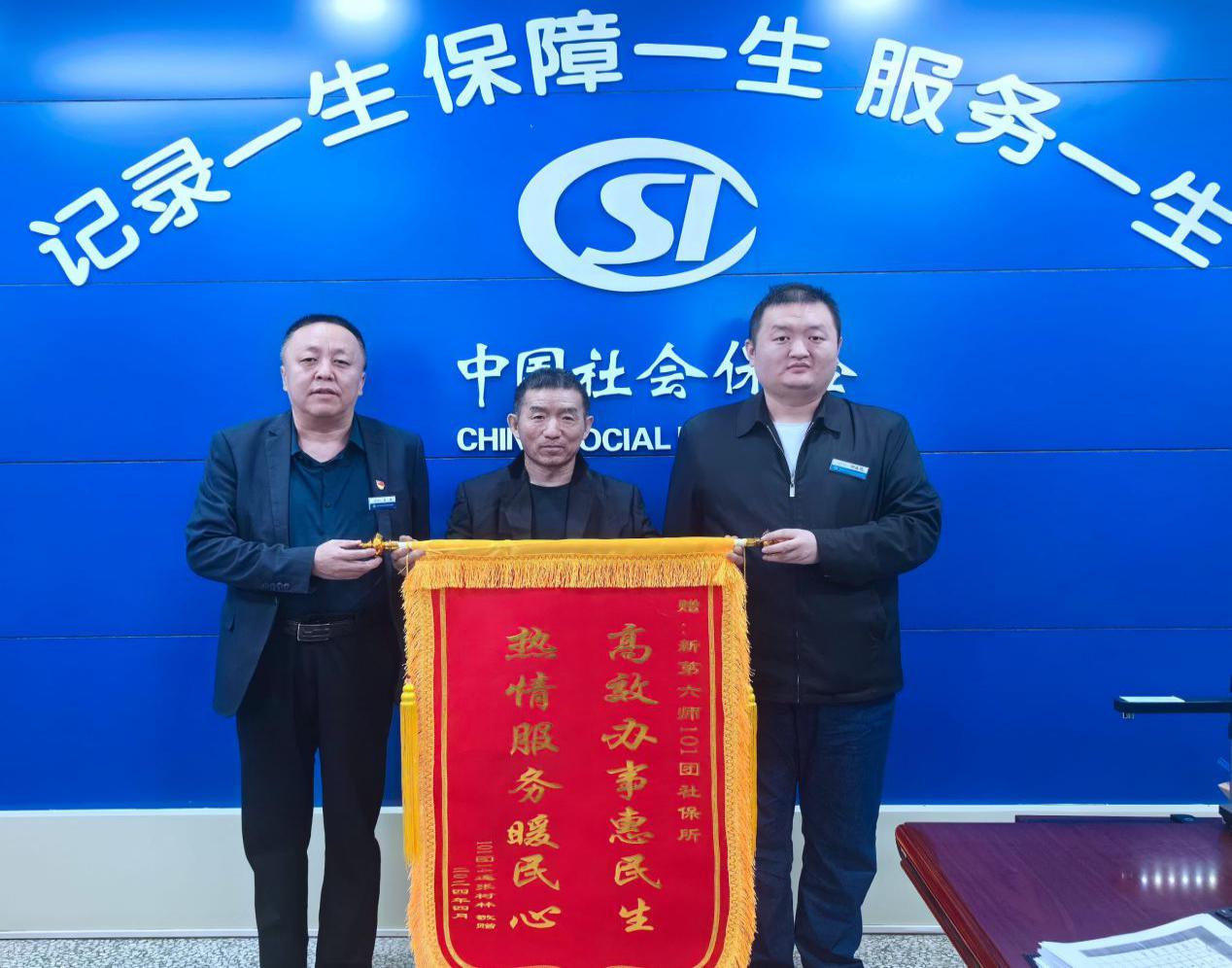 b001ecdef5b9a1d1efe36ec31b474fe_副本