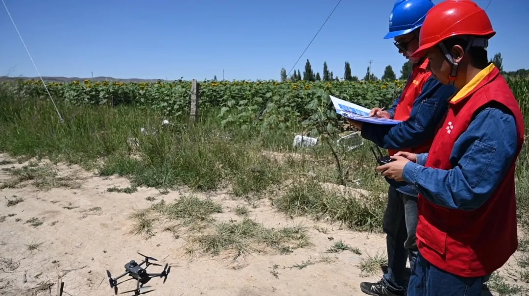 富蕴：无人机巡检 迎峰度夏保安全.webp