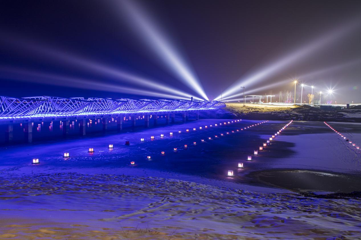 察布查尔县:亮化工程点亮城市夜景